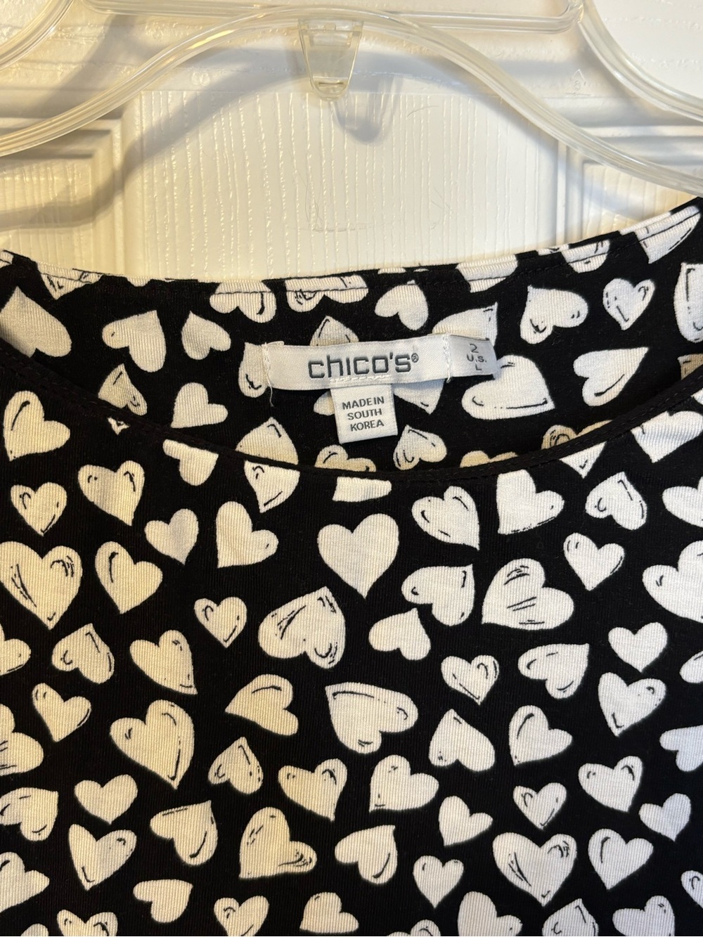 Chico’s Size 2 (US Large) Black White Heart Print 3/4 Sleeve Stretch Knit Top - Picture 4 of 13